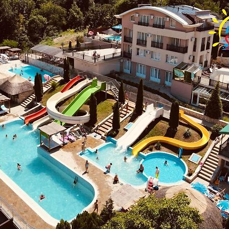 Sunny Hill Apartments & Aqua Park Vrnjacka Banja Exterior photo