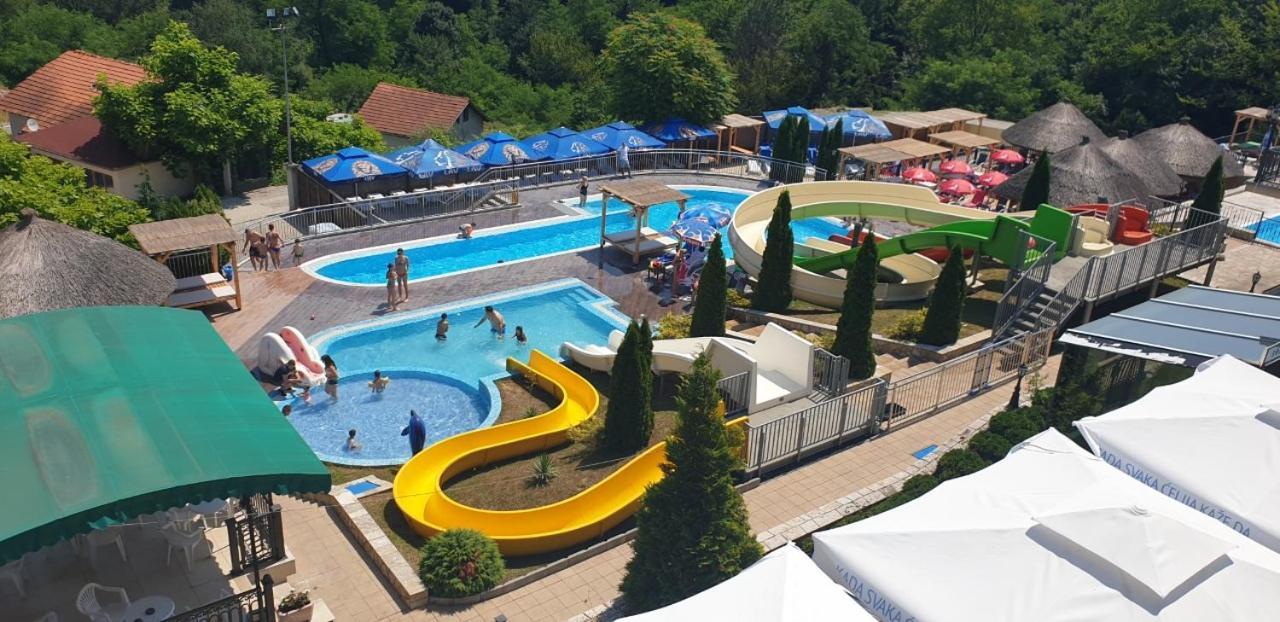 Sunny Hill Apartments & Aqua Park Vrnjacka Banja Exterior photo