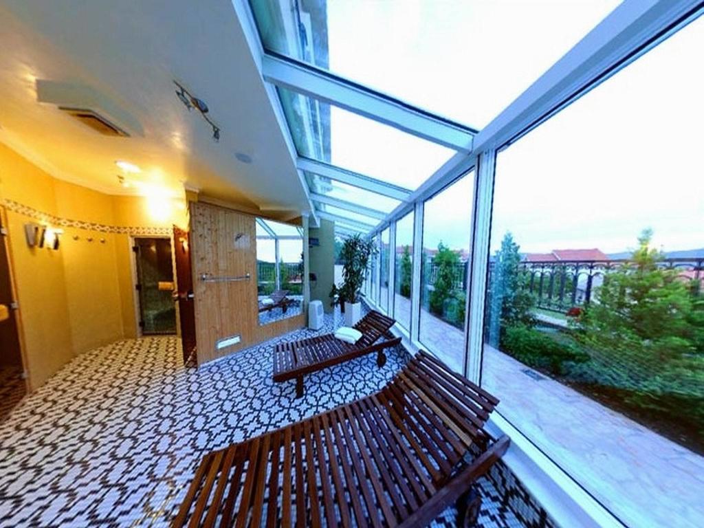 Sunny Hill Apartments & Aqua Park Vrnjacka Banja Exterior photo