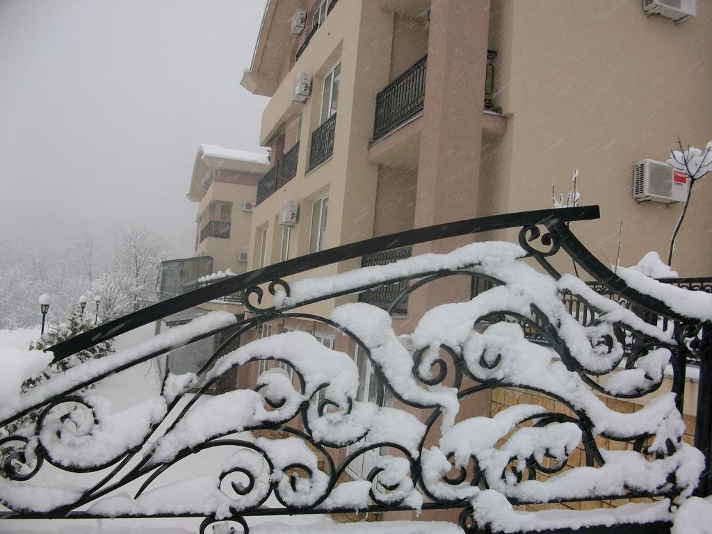 Sunny Hill Apartments & Aqua Park Vrnjacka Banja Exterior photo